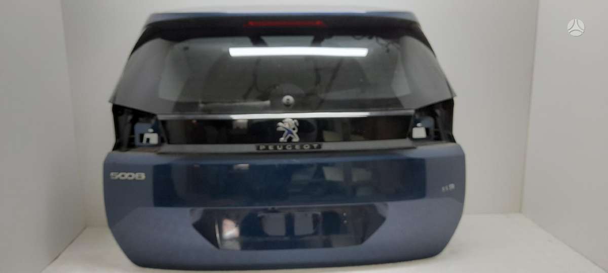 Peugeot 5008 dalimis. Esyd