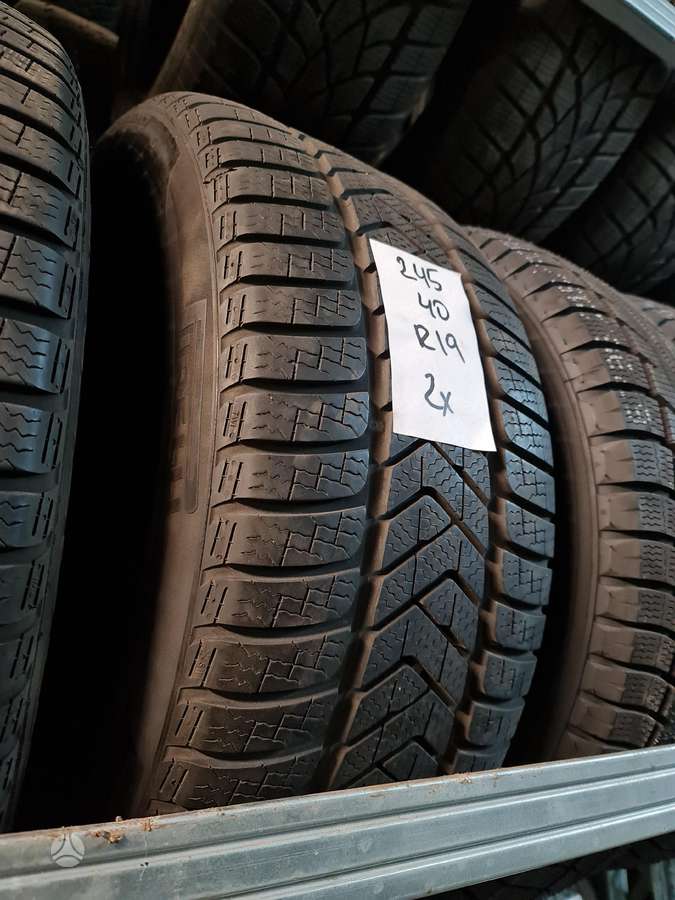 Pirelli, žieminės 245/40 R19
