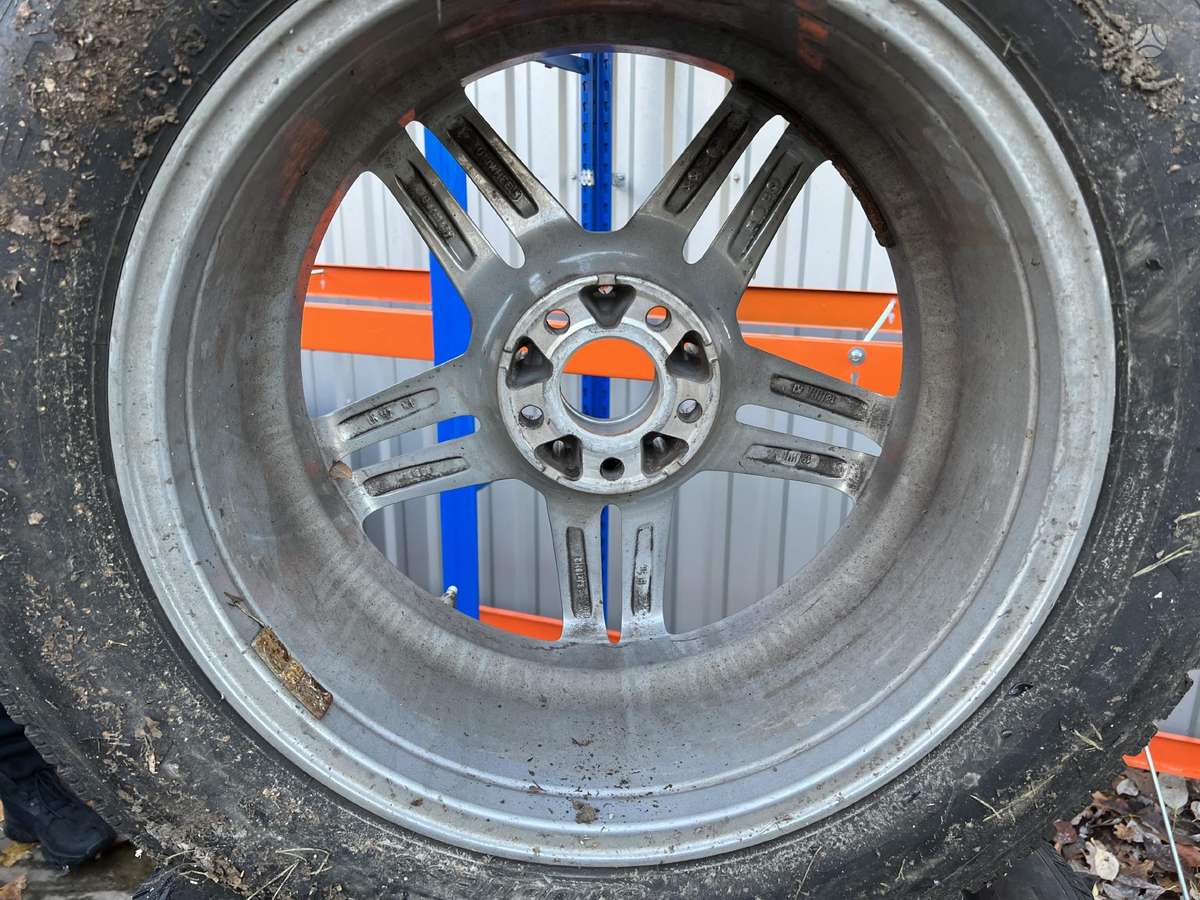 Pirelli Ice Zero, winter 235/60 R18