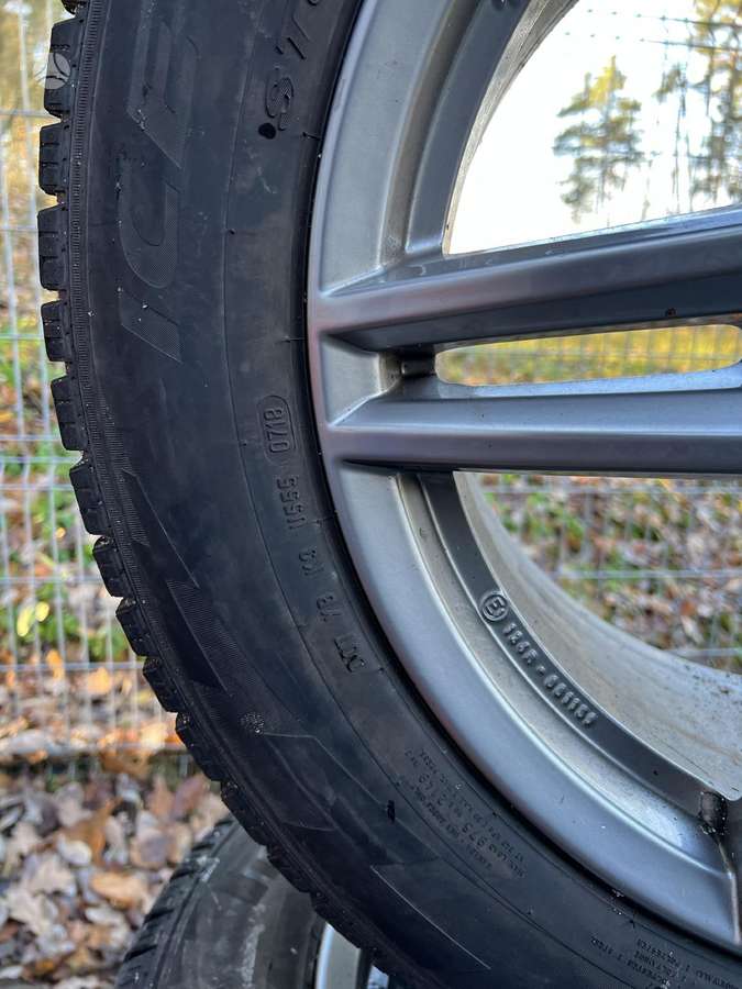 Pirelli Ice Zero, winter 235/60 R18