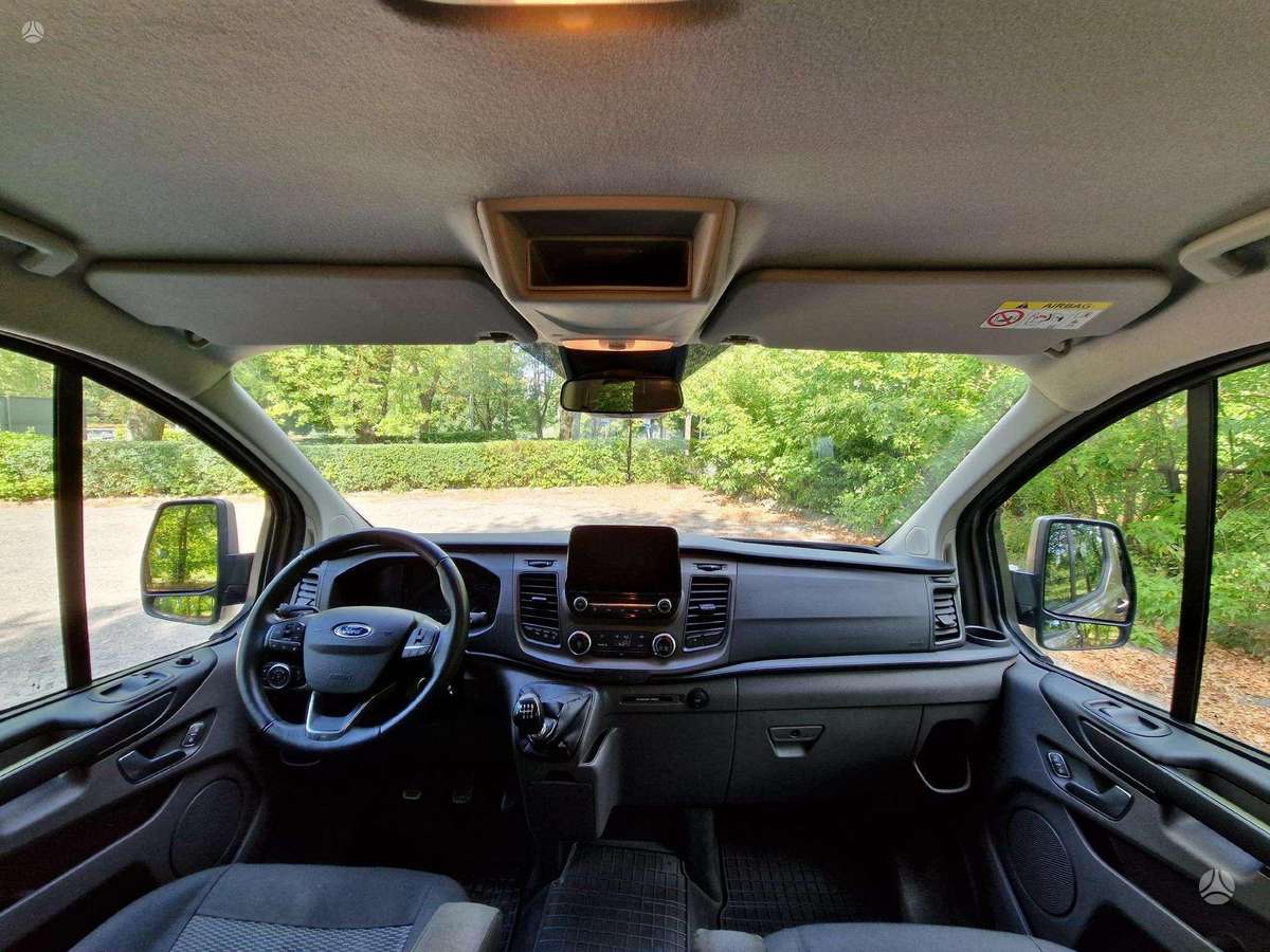 Ford Transit Custom, keleivinis mikroautobusas