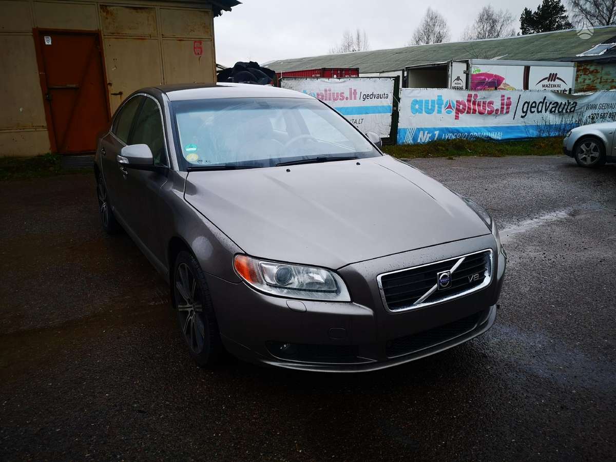 Volvo S80