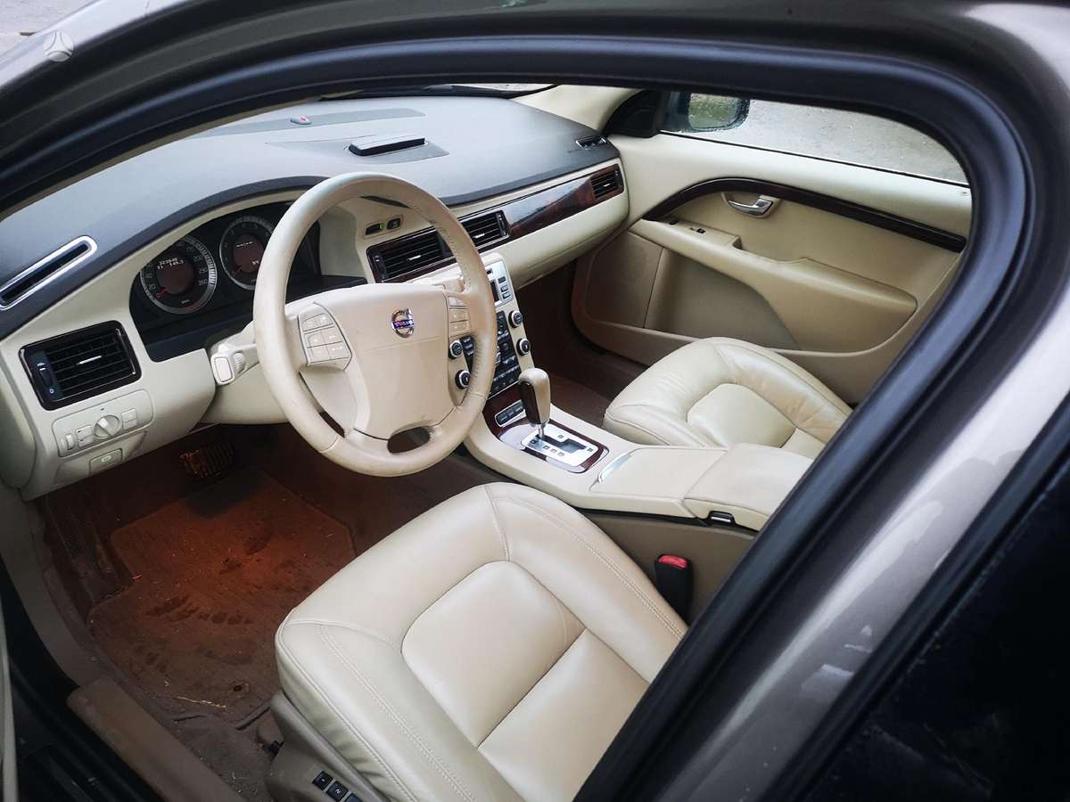 Volvo S80