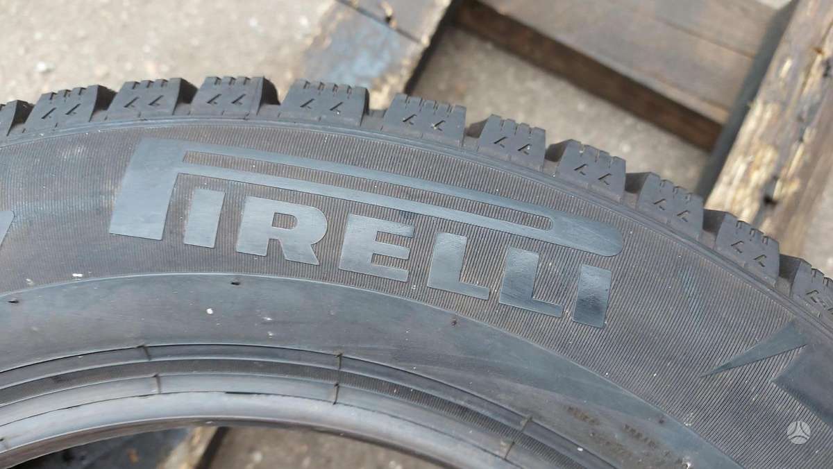 Pirelli Ice Zero 100 proc., зимние 205/60 R16