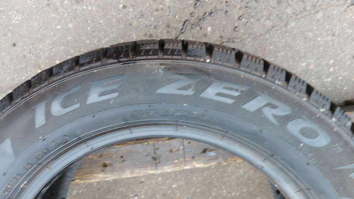 Pirelli Ice Zero 100 proc., зимние 205/60 R16