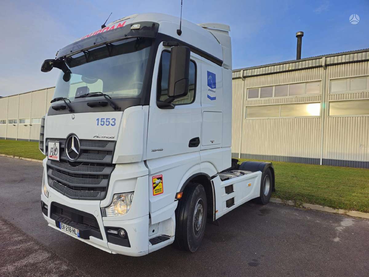 Mercedes-Benz ACTROS 1848, single sleeper