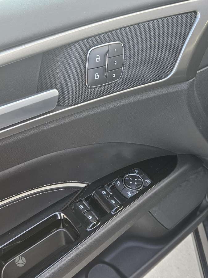 Ford Mondeo, 2.0 l., Седан