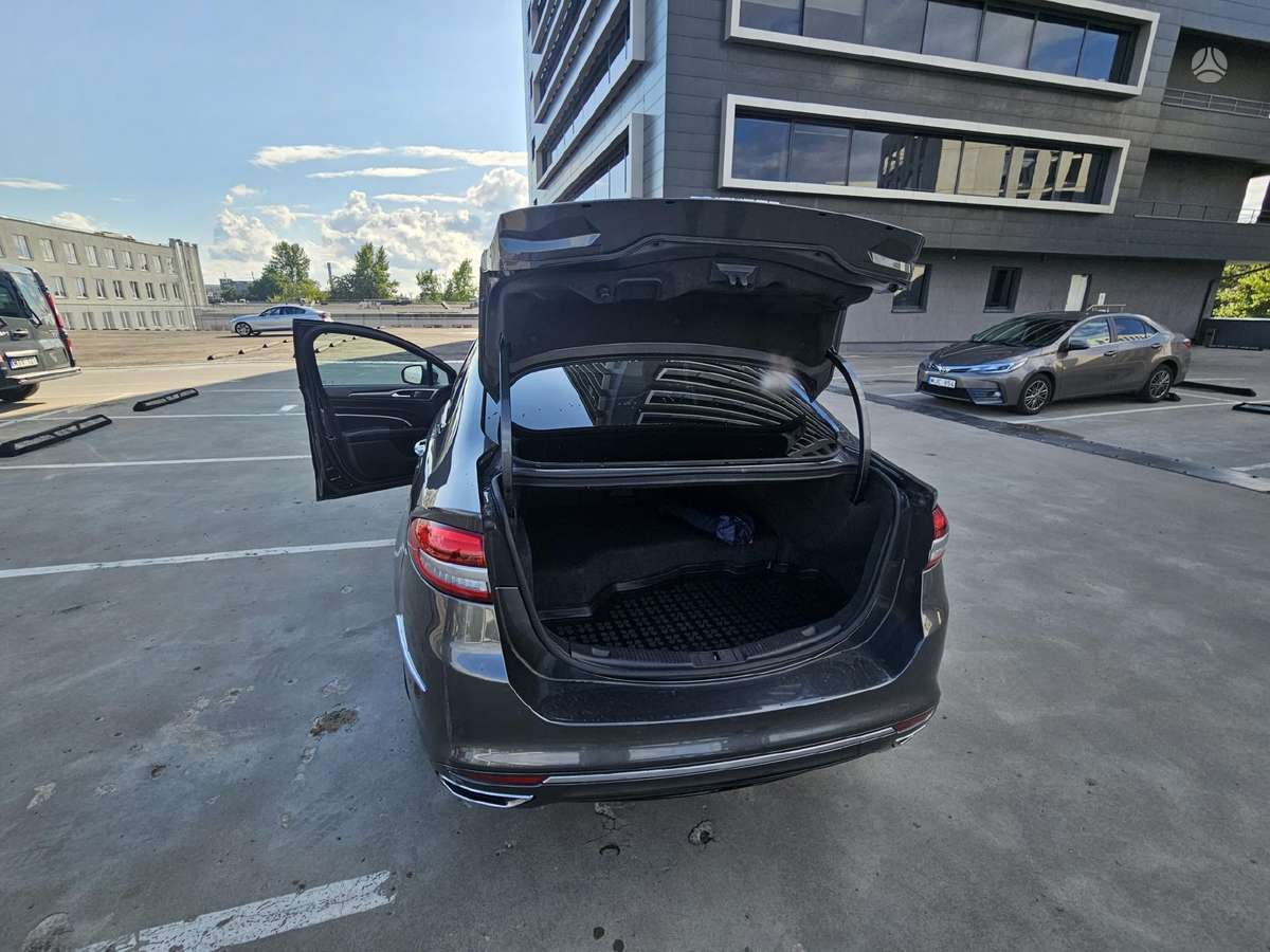 Ford Mondeo, 2.0 l., Седан