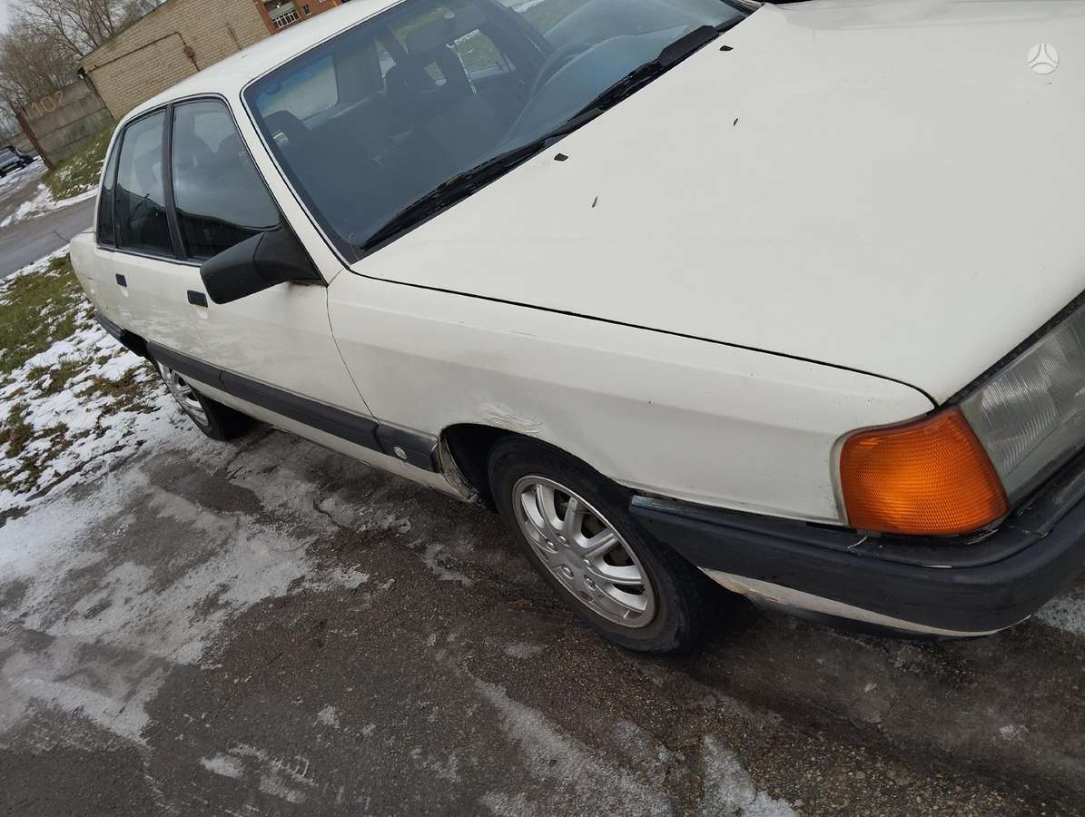 Audi 100 2 0 benzinas karbiuratorius