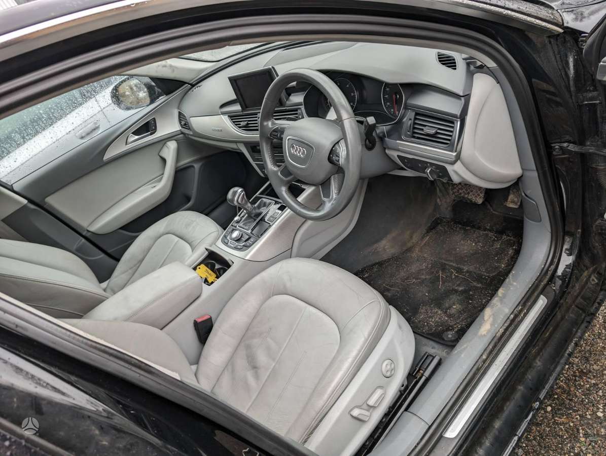 Audi A6 for parts. Dalimis