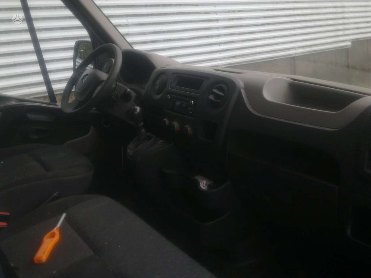 Opel Movano