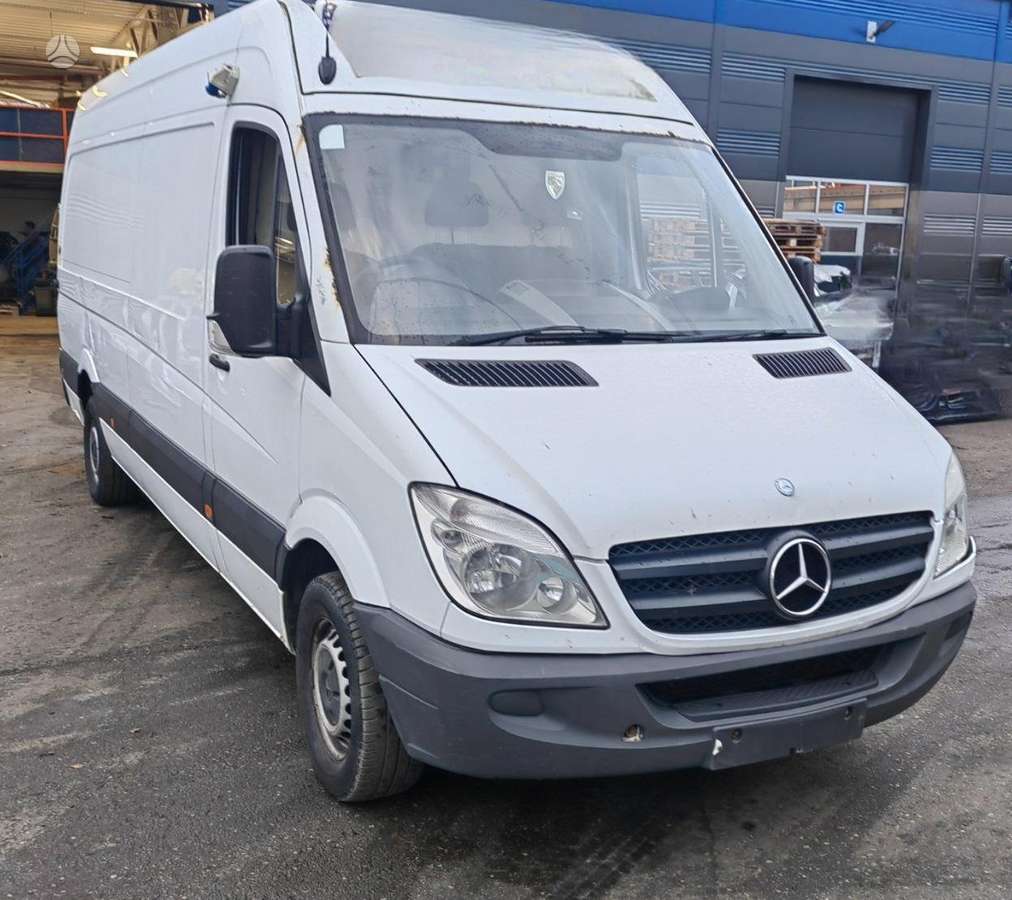 Mercedes-Benz SPRINTER 906, preču