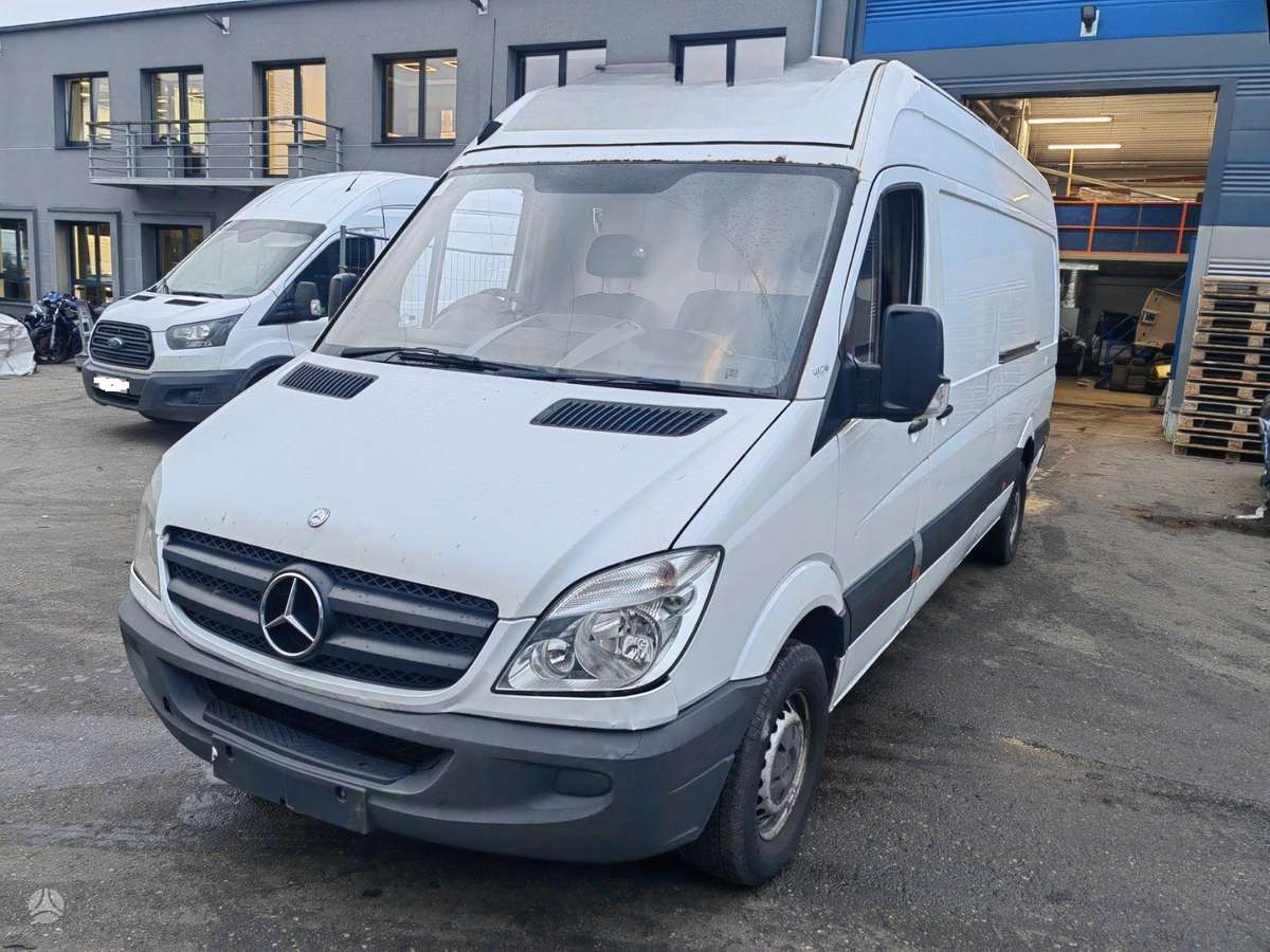 Mercedes-Benz SPRINTER 906, preču