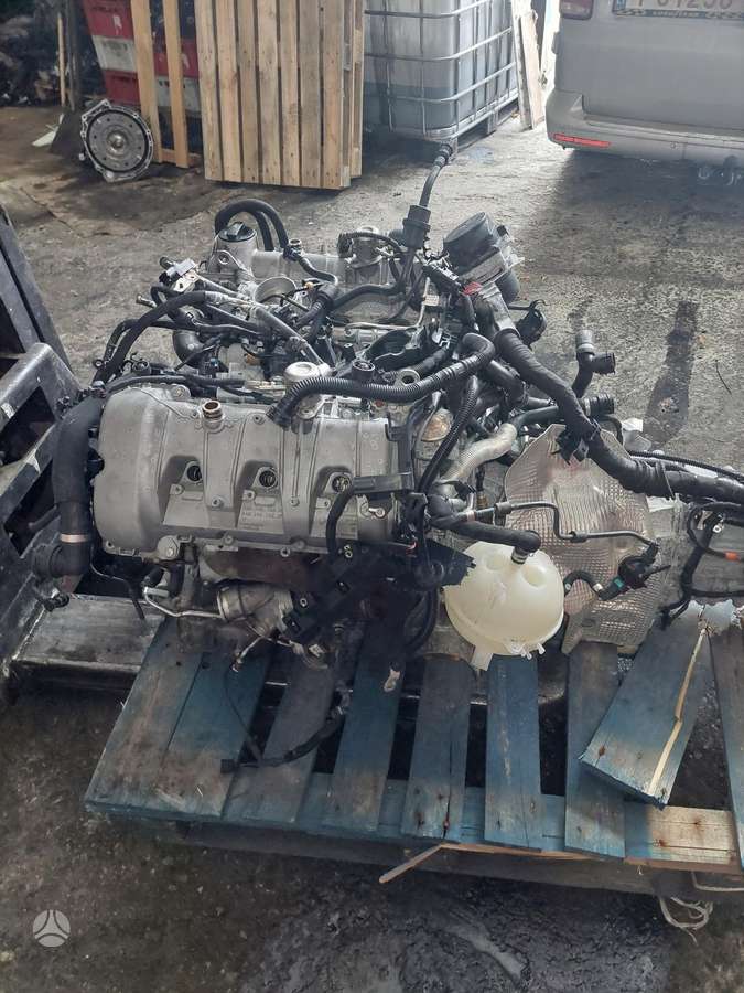 Porsche Panamera Variklis pilnas dalimis