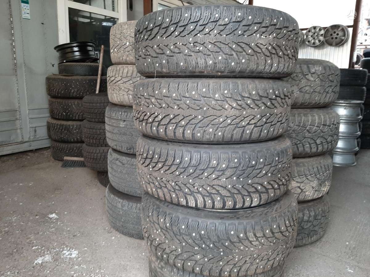 Nokian, winter 235/45 R19