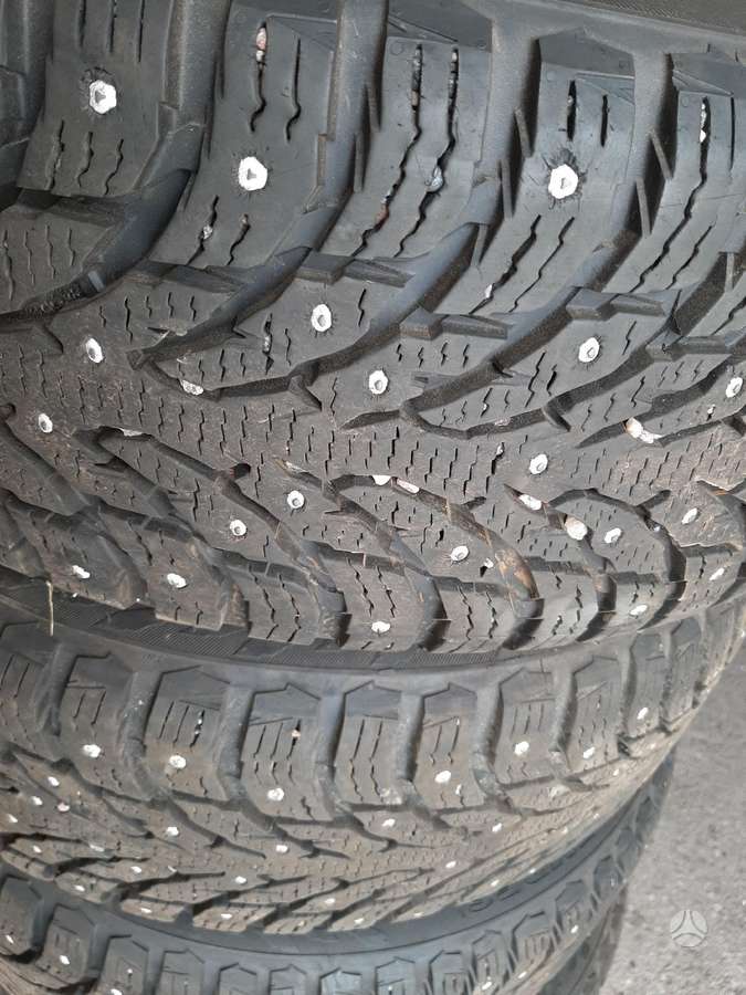 Nokian, winter 235/45 R19