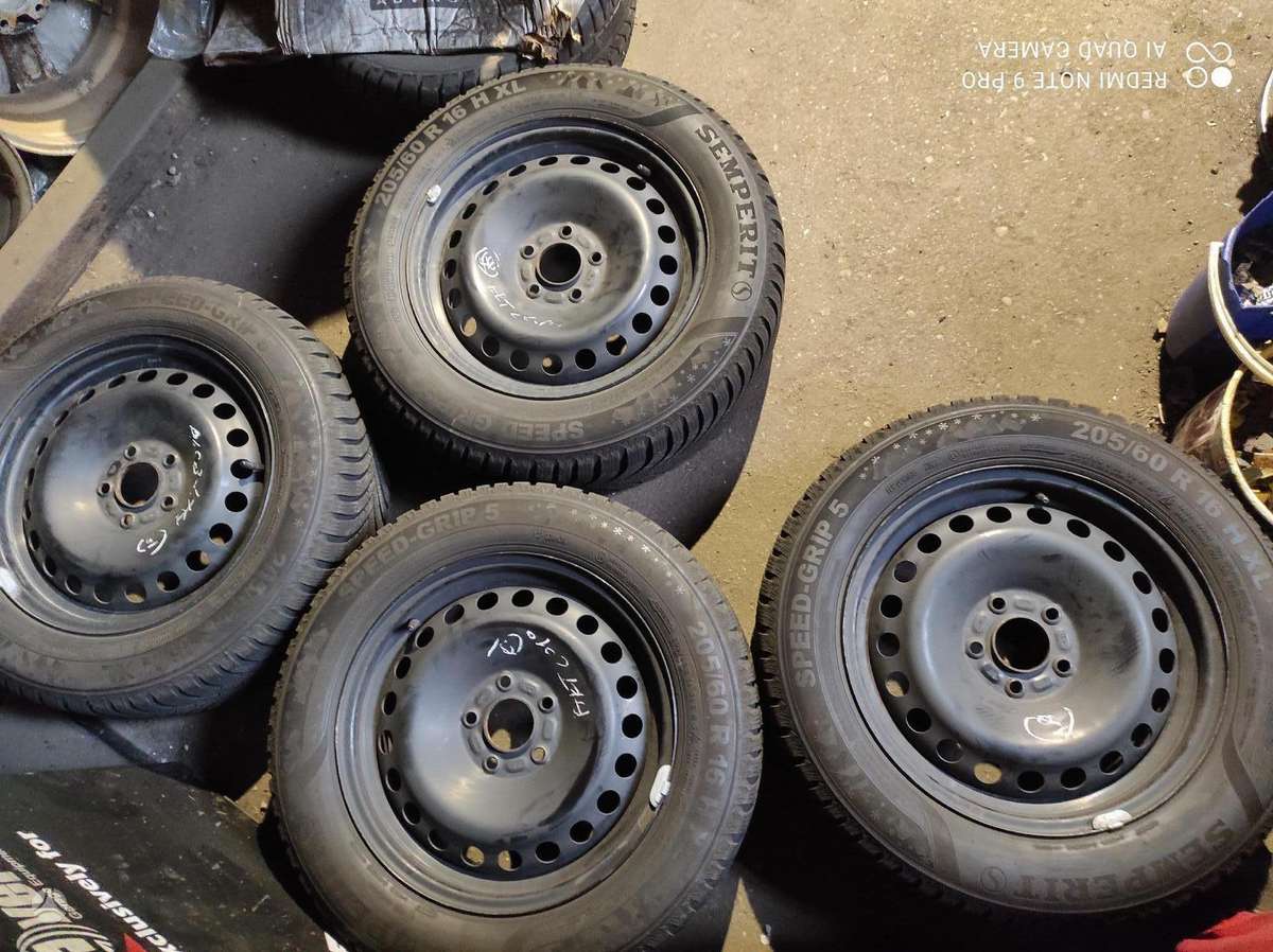 Goodyear, winter 205/60 R16