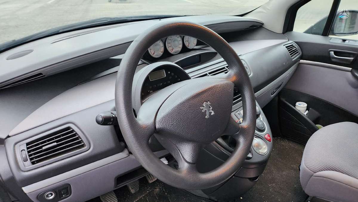 Peugeot 807, 2.2 l., Минивэн