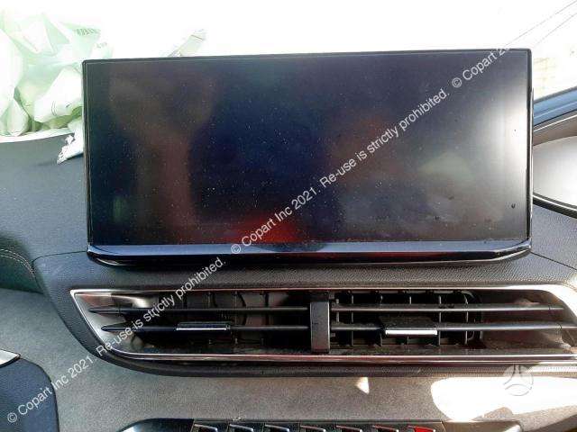 Peugeot 5008 for parts