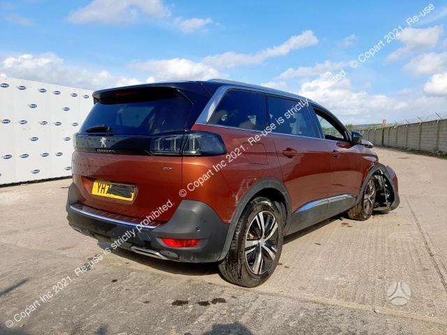 Peugeot 5008 по частям