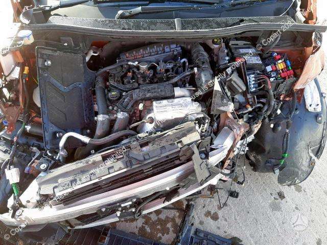 Peugeot 5008 for parts