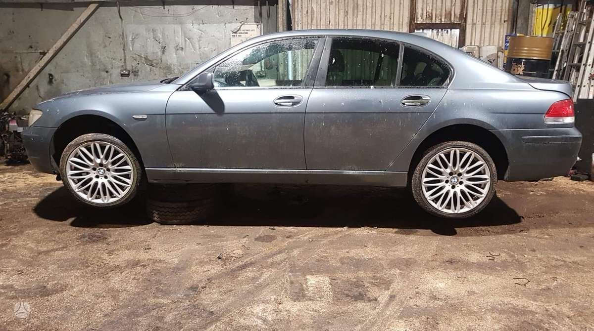 BMW 7 serija for parts