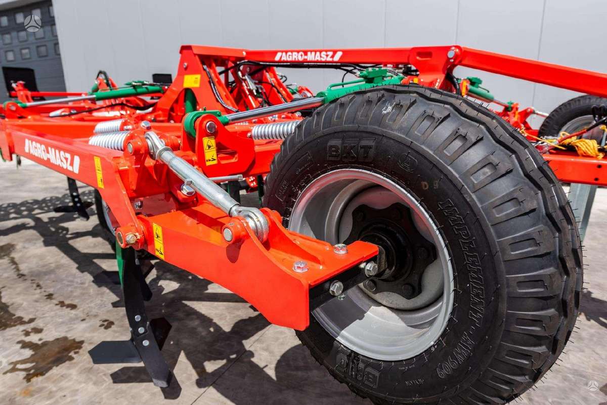 AGRO-MASZ RUNNER X5, скребки, скрубберы