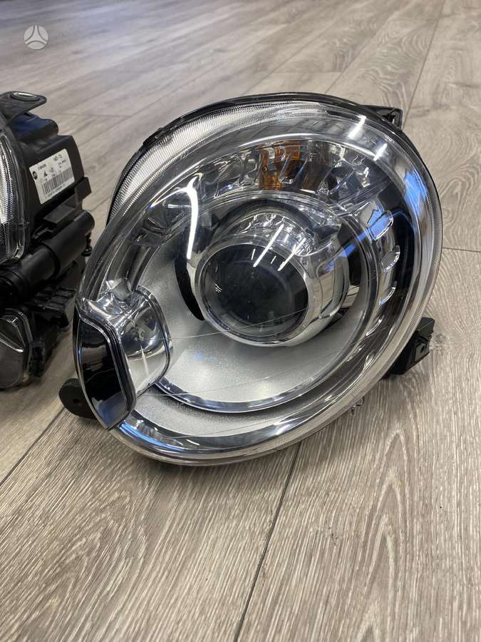 Fiat 500 lights