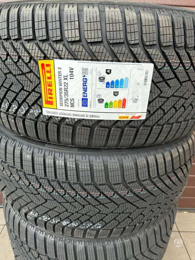 Pirelli Winter 2, winter 275/35 R22