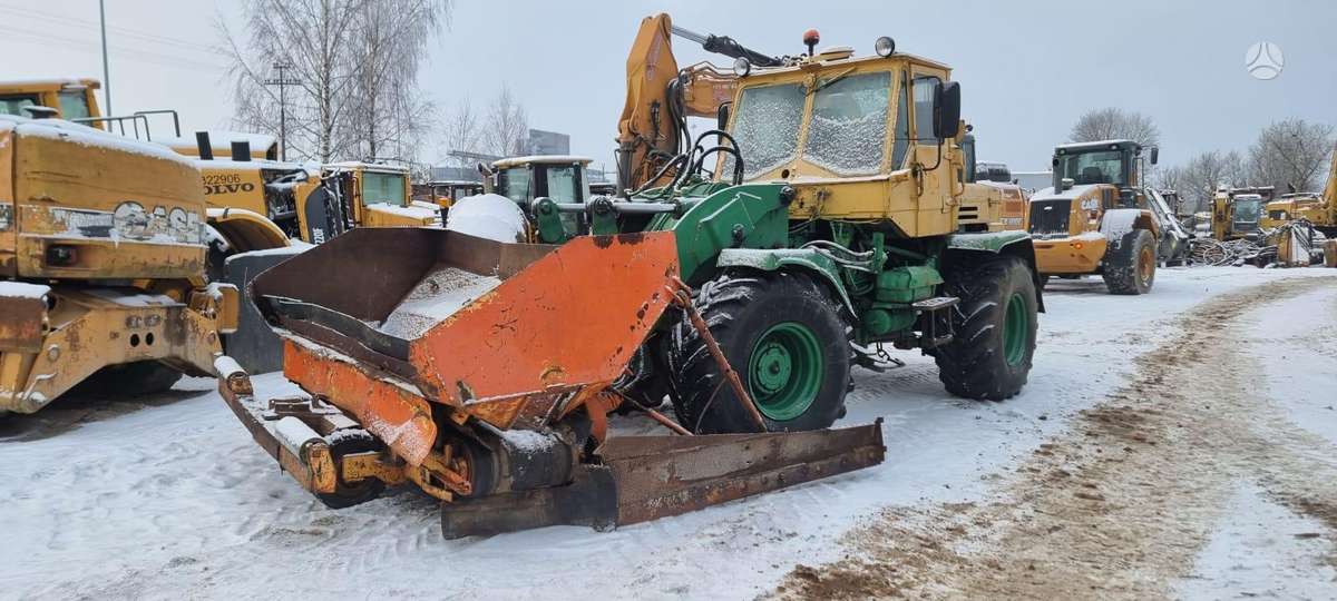 -Kita- T-150, roadside maintenance vehicles