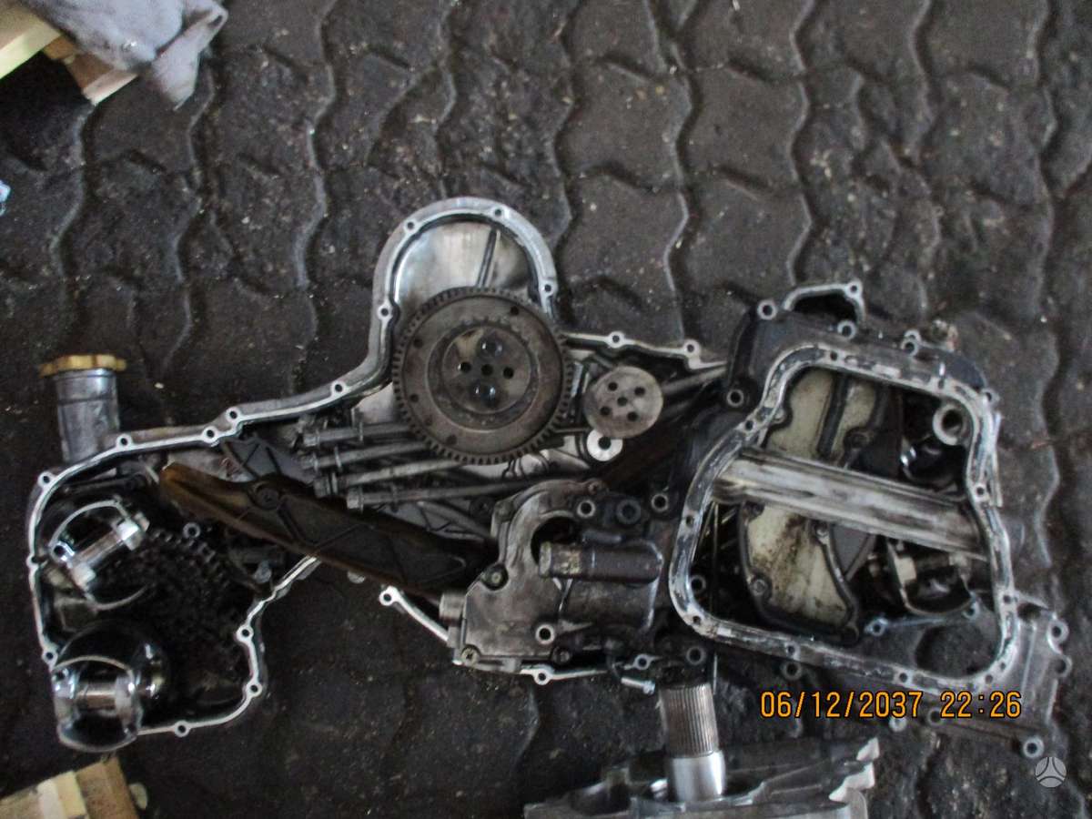 Subaru Outback Variklis dalimis ee20
