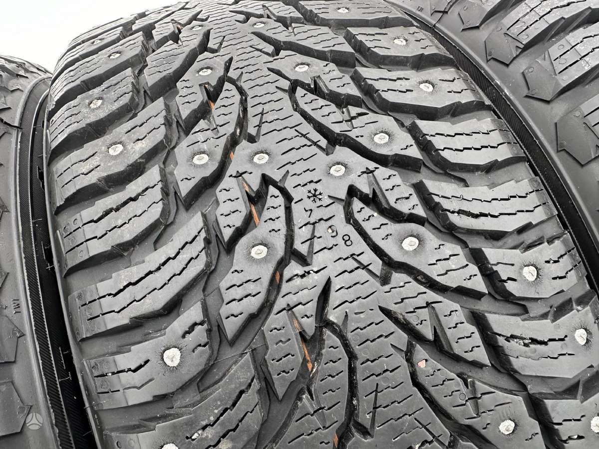 Nokian, зимние 235/55 R19