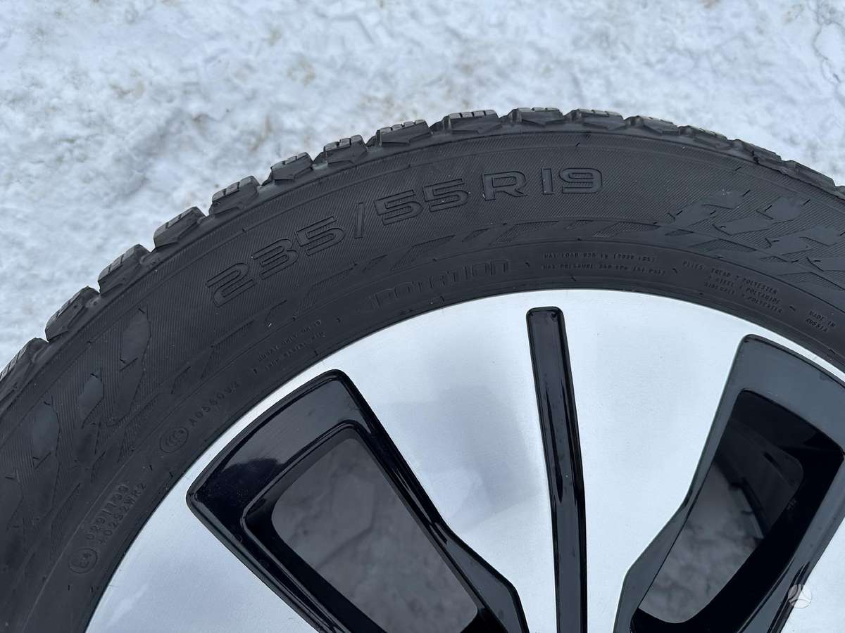 Nokian, зимние 235/55 R19
