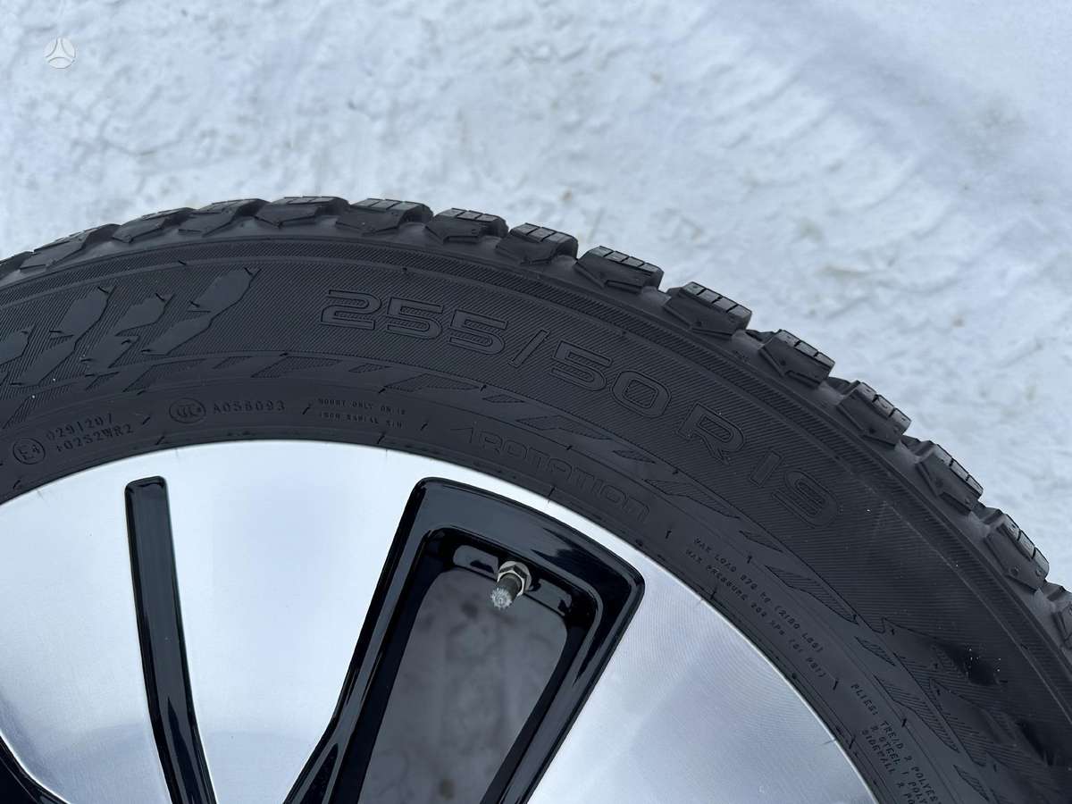 Nokian, зимние 255/50 R19