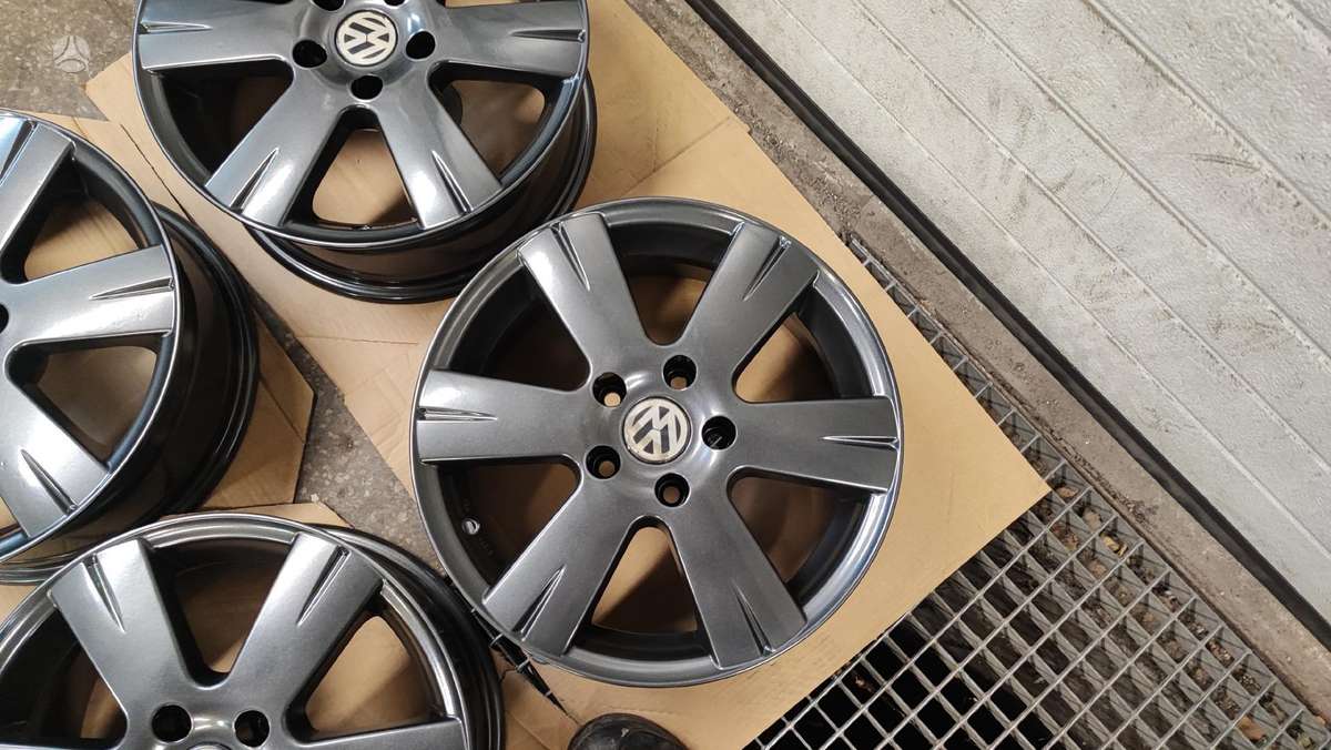 Volkswagen, lengvojo lydinio, R16