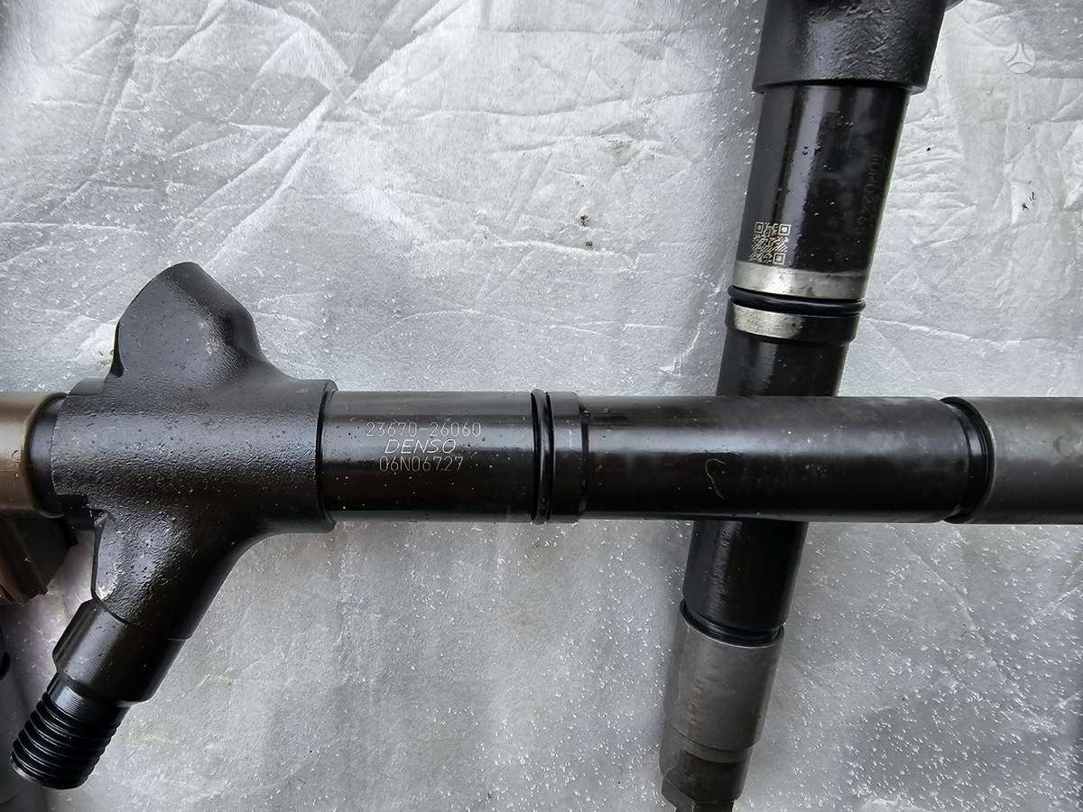 Toyota Avensis engine parts