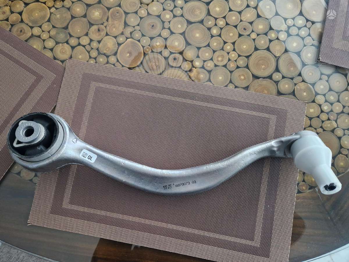 BMW iX, 31106878073, вилки