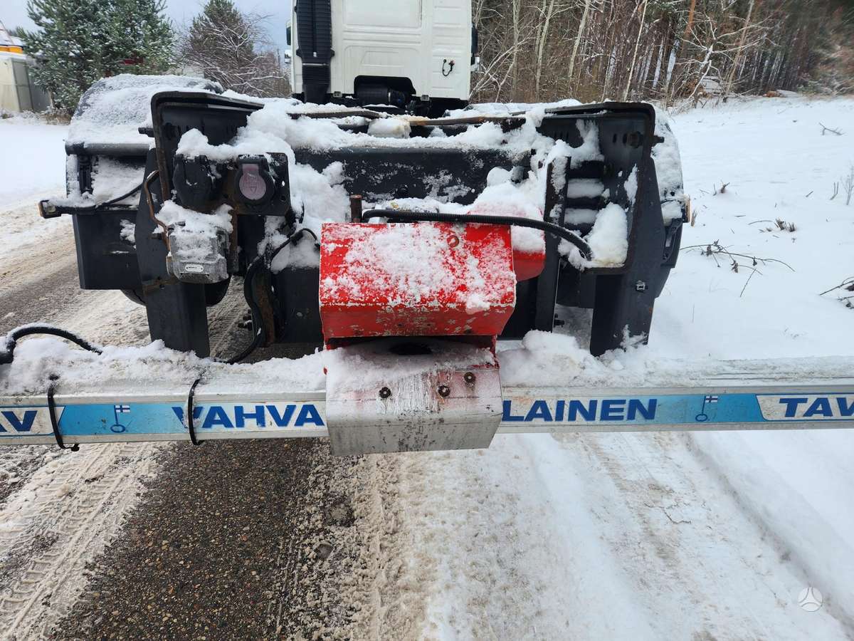 Volvo FM4  dalimis, vilkikai