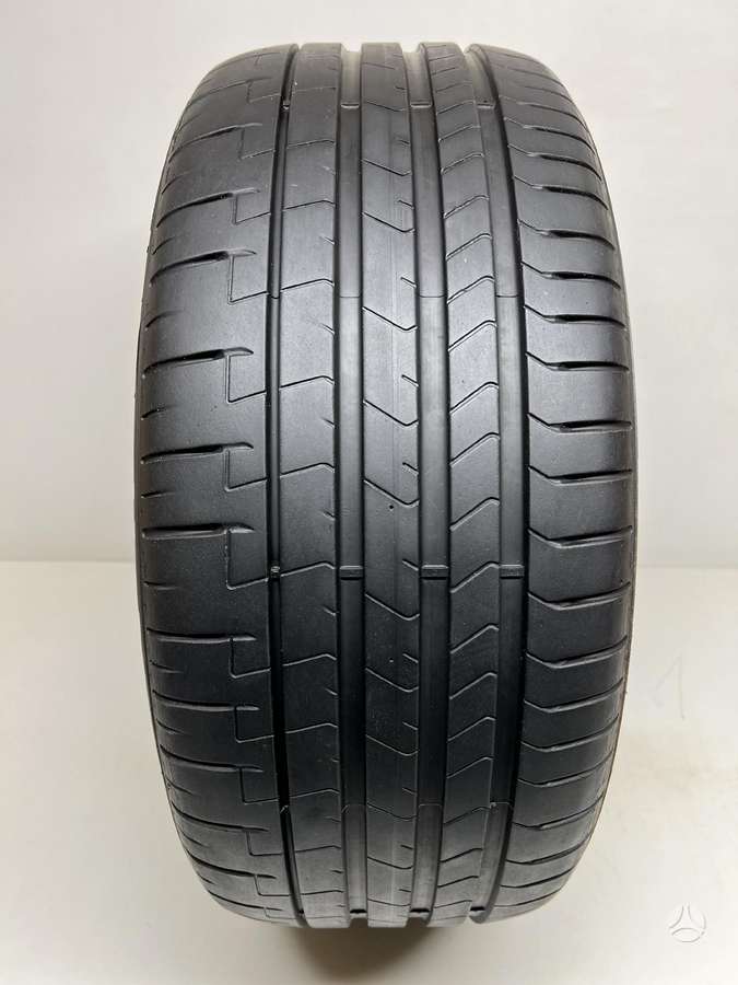 Pirelli P-Zero MO 2023m, летние 245/40 R19
