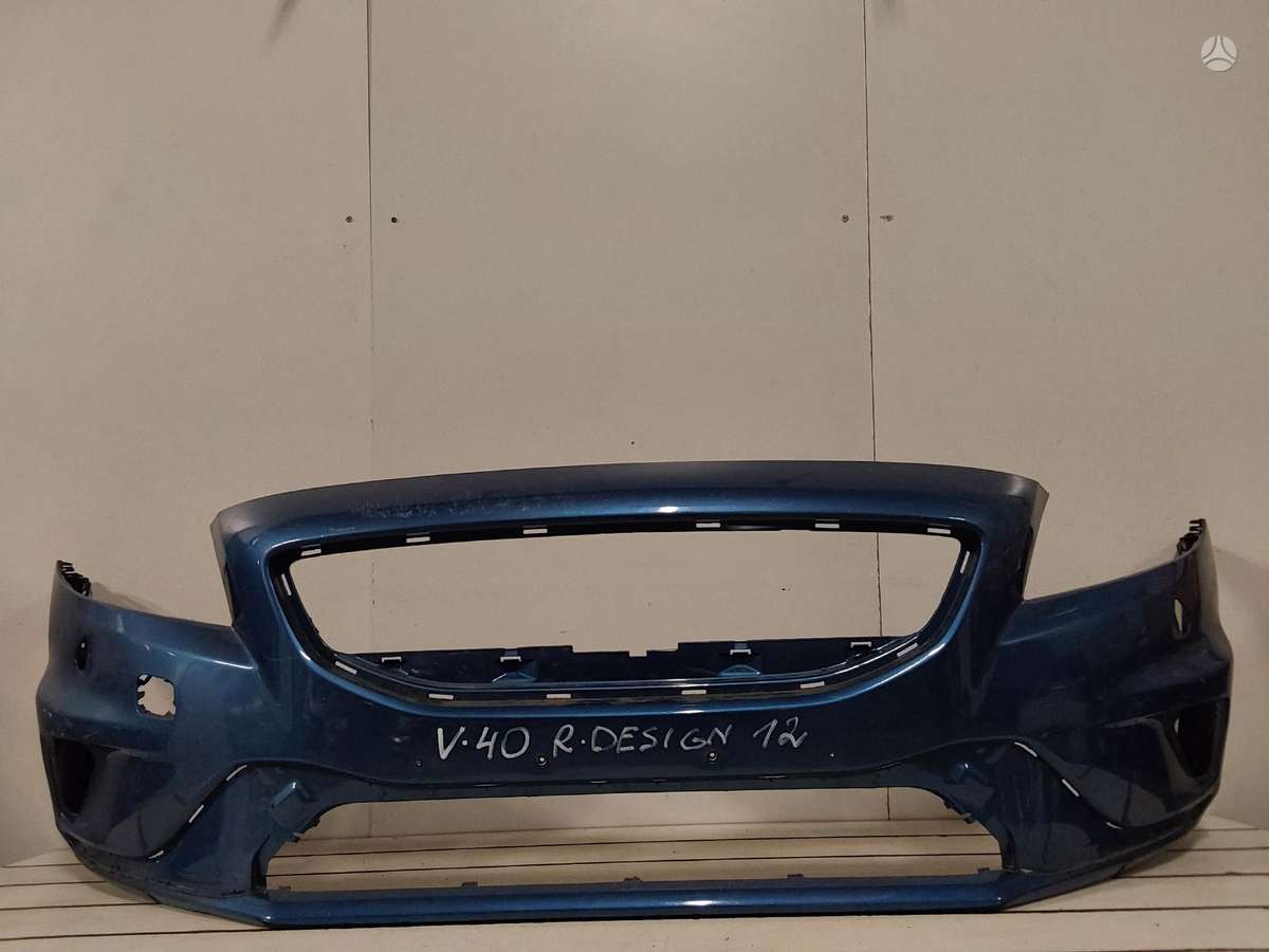 Volvo V40 по частям