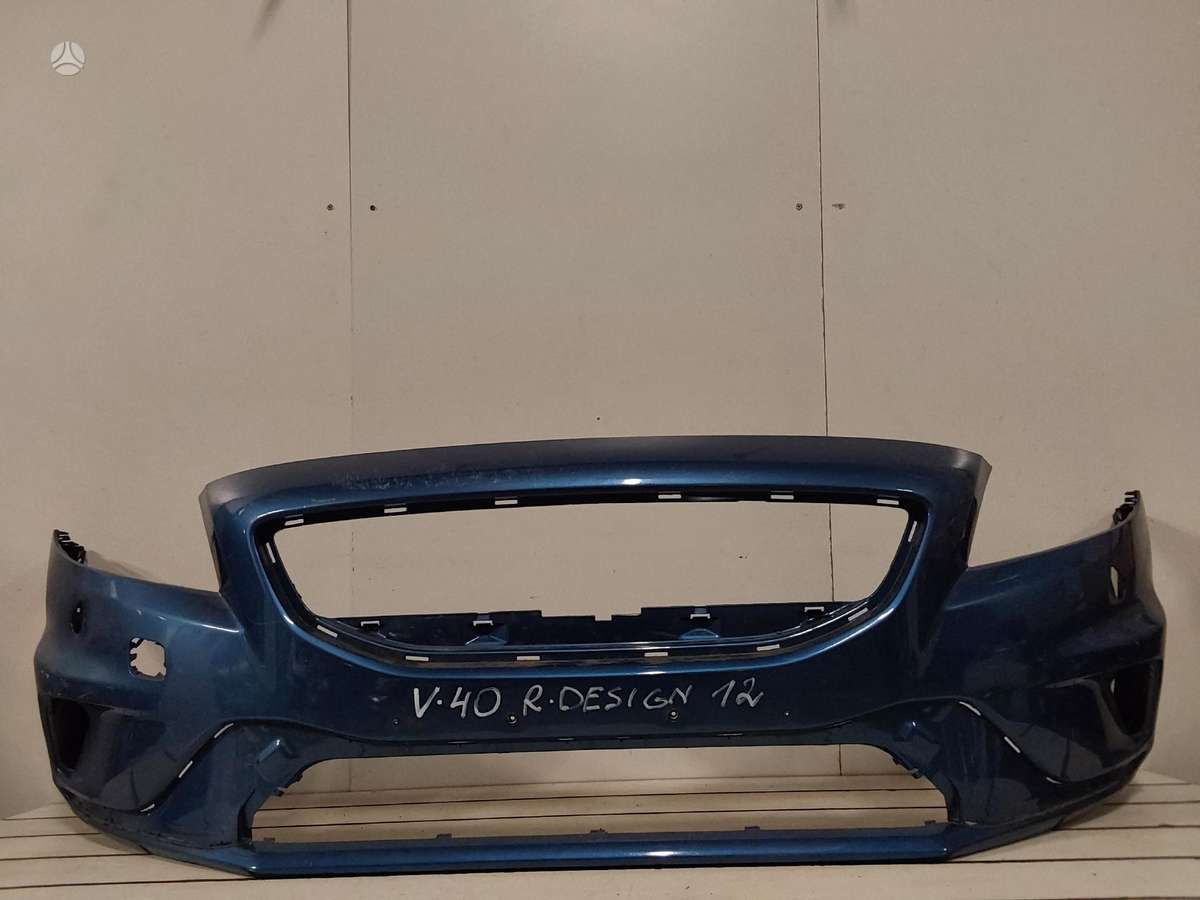 Volvo V40 по частям