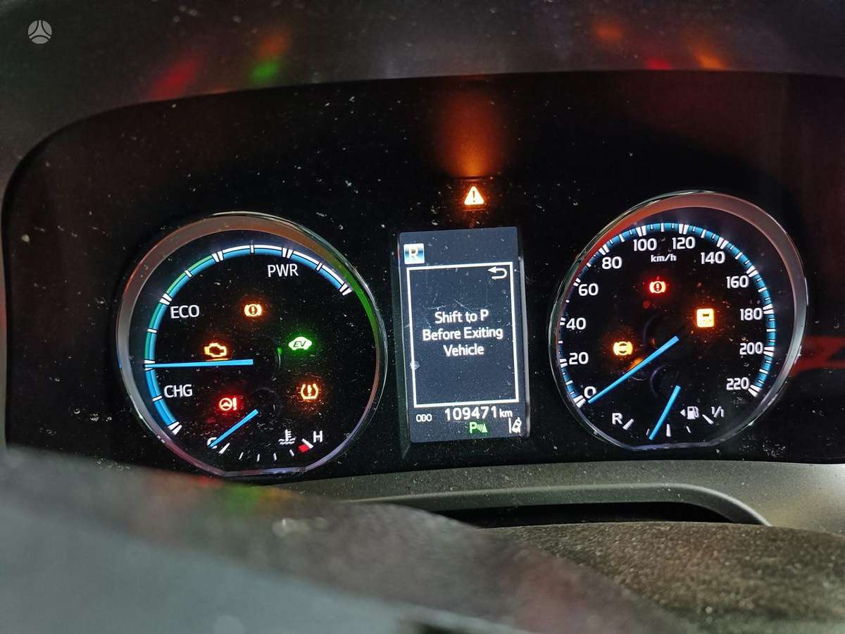 Toyota RAV4 dalimis