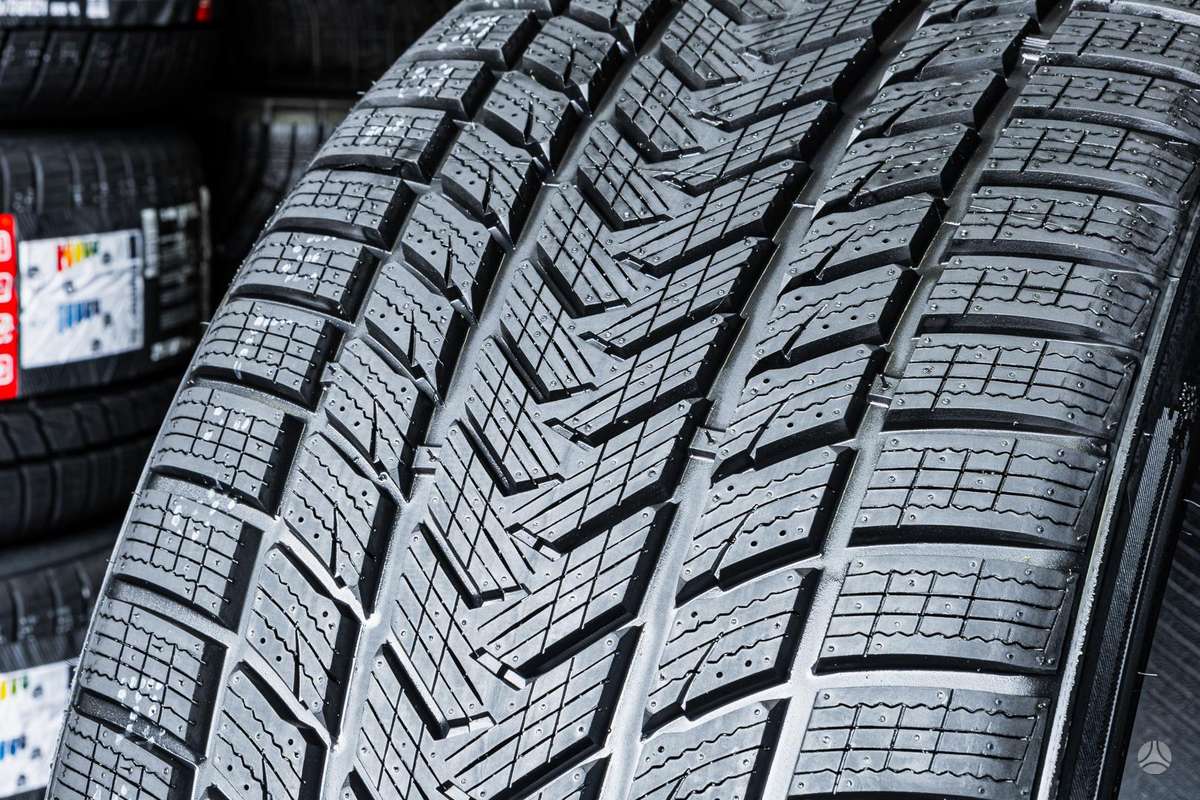 Gripmax SureGrip Pro Winter, winter 245/40 R21
