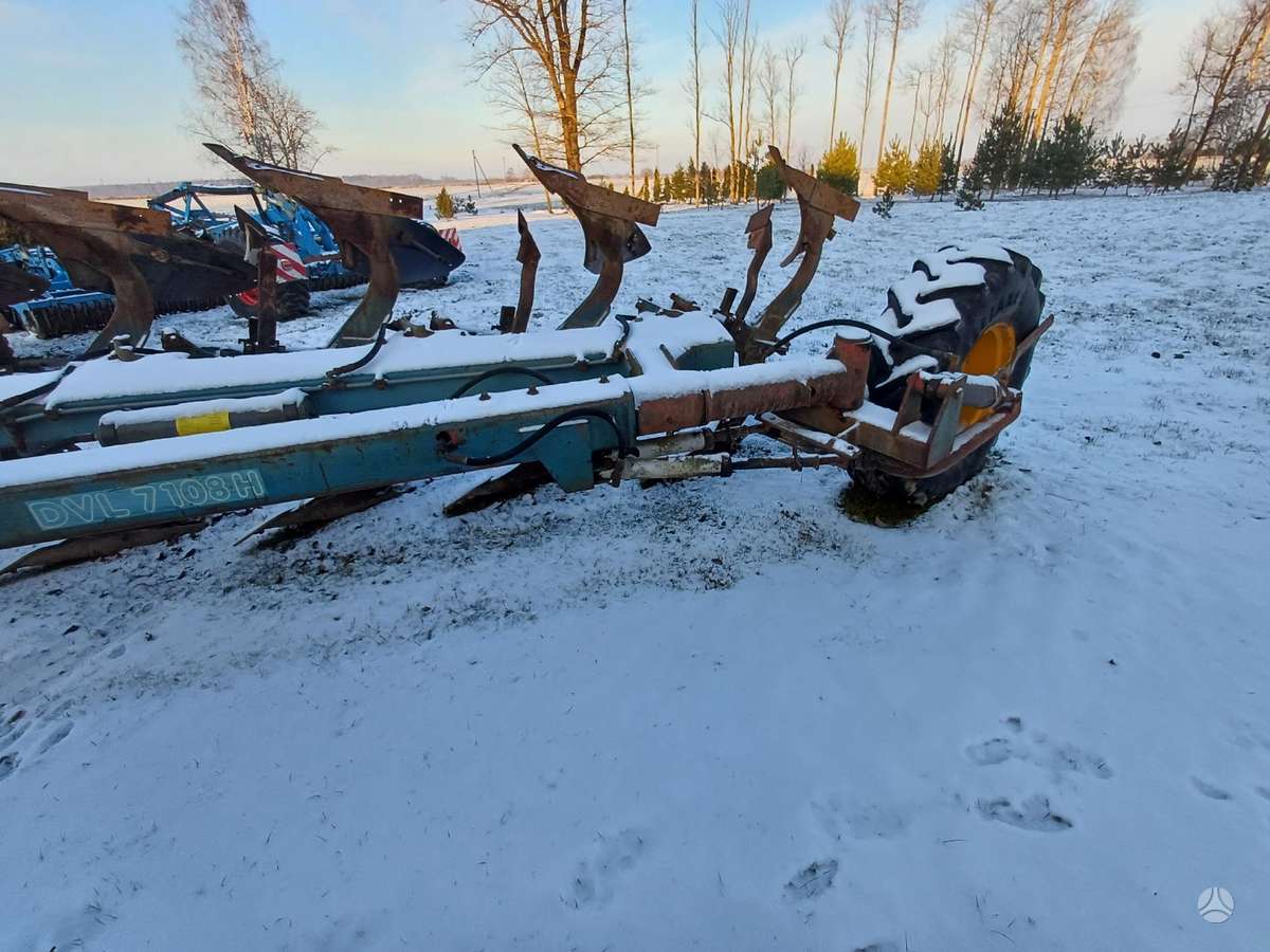 Överum DVL7108H, ploughs