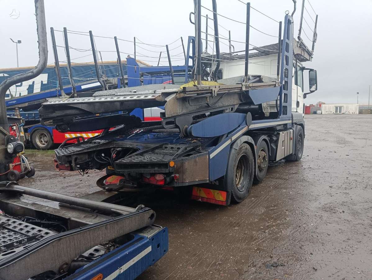 MAN 26.440, auto vedēji
