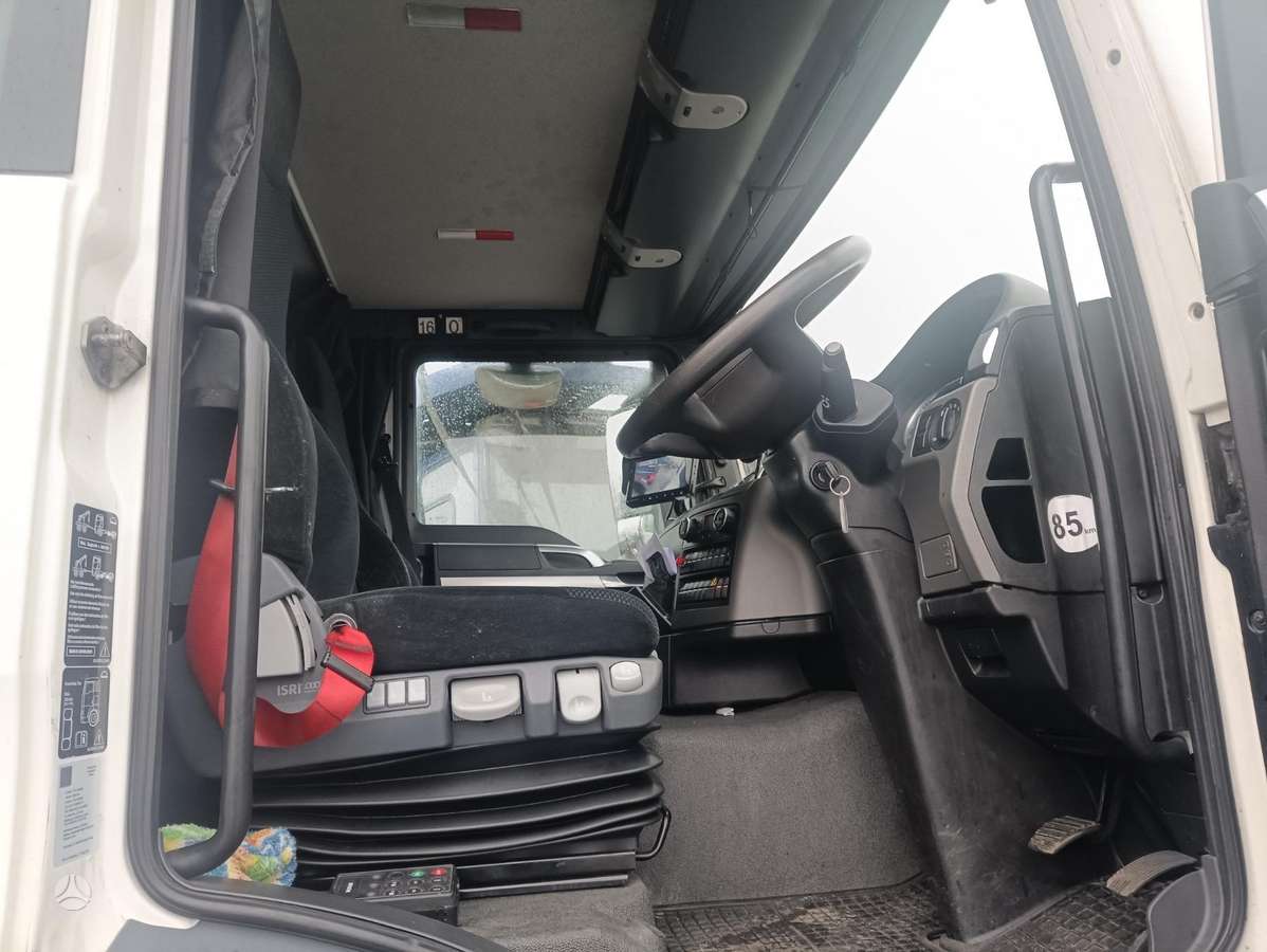 MAN 26.440, auto transporters