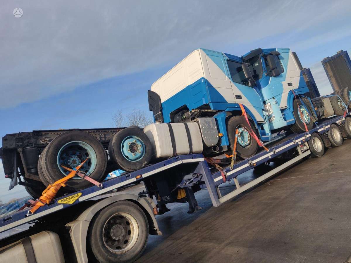 Volvo FM, single sleeper