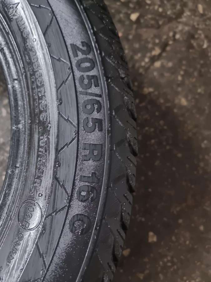 Continental, universalios 205/65 R16