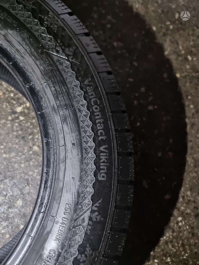 Continental, всесезонные 215/65 R16