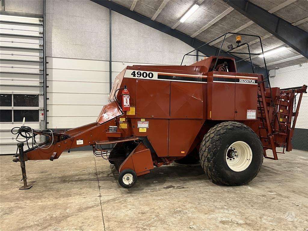 Hesston 4900, прессы